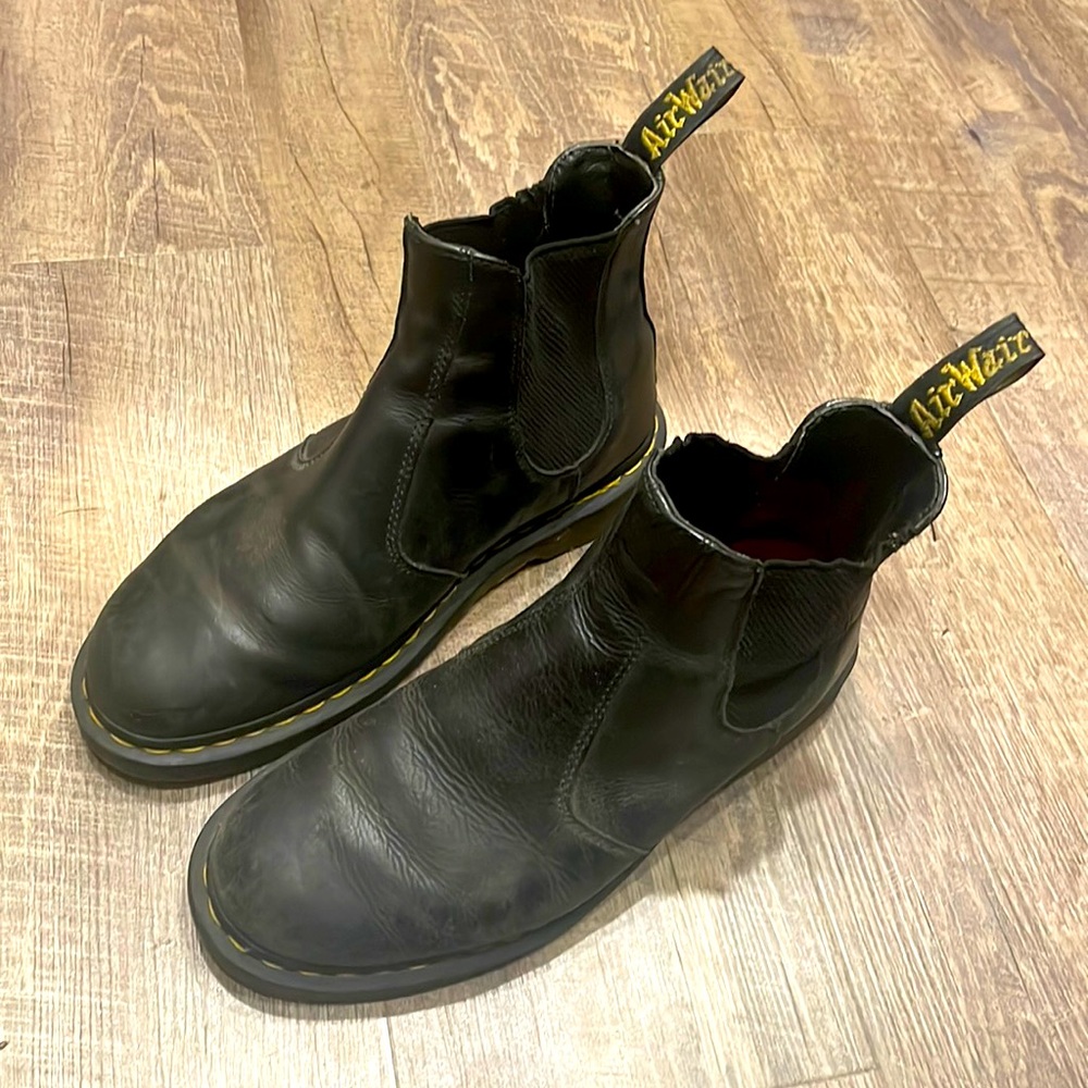 Dr. Martens Chelsea leather boots